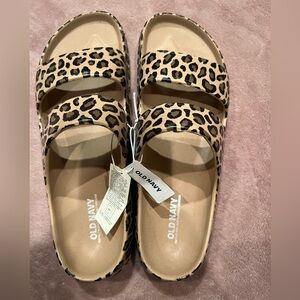 Old Navy Women's Tan and Black Leopard Sandals